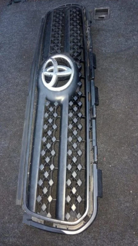 Решетка радиатора Toyota Rav 4 (Xa30) (2005-2014) 2007 5310142150 2.0 I
