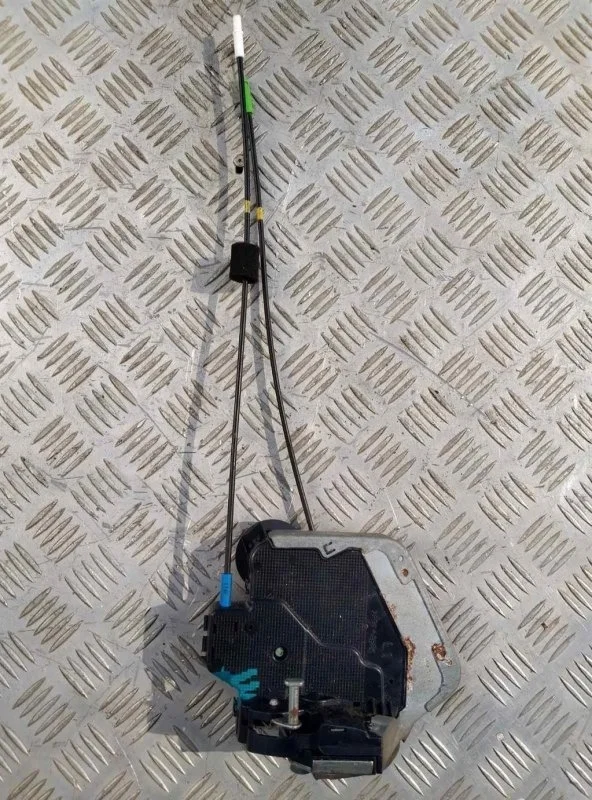 Замок двери задней левой Toyota Land Cruiser Prado 120 (2002-2009) 2005 6906060091 3.0 D