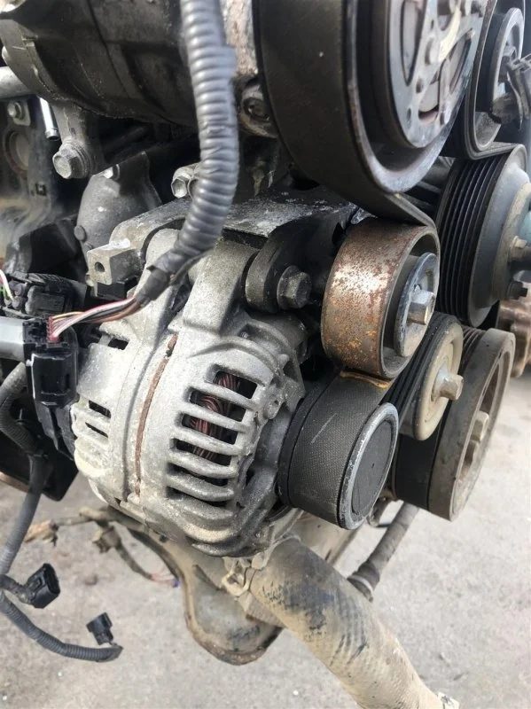 Генератор Toyota Hilux (2005-2015) 2014 270600L060 3.0 D 1KDFTV