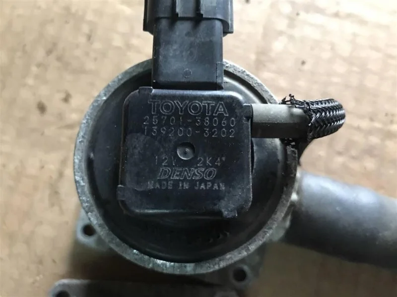 Клапан EGR Toyota Tundra II (2006-2022) 2008 2570138060 5.7 I 3URFE