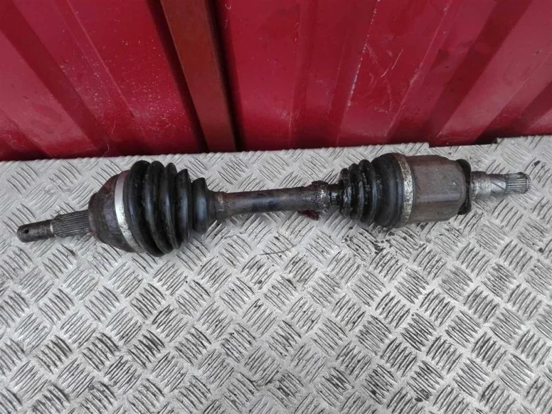 Полуось передняя левая (приводной вал, ШРУС) Nissan Navara (D40) 2004-2015 2009 39100EB300 2.5 D YD25DDTI