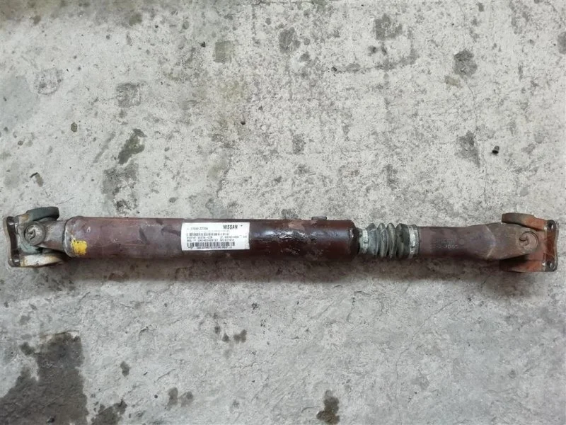 Карданный вал передний Nissan Armada 2007-2021 рест 2014 37200ZZ70A 5.6 I VK56DE