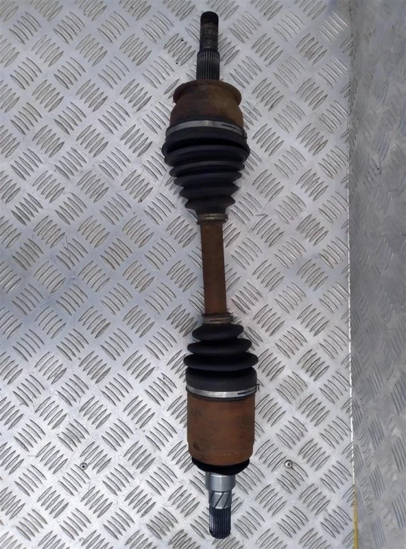 Полуось передняя левая (приводной вал, ШРУС) Nissan Navara (D40) 2004-2015 2006 39100EB300 2.5 D YD25DDTI