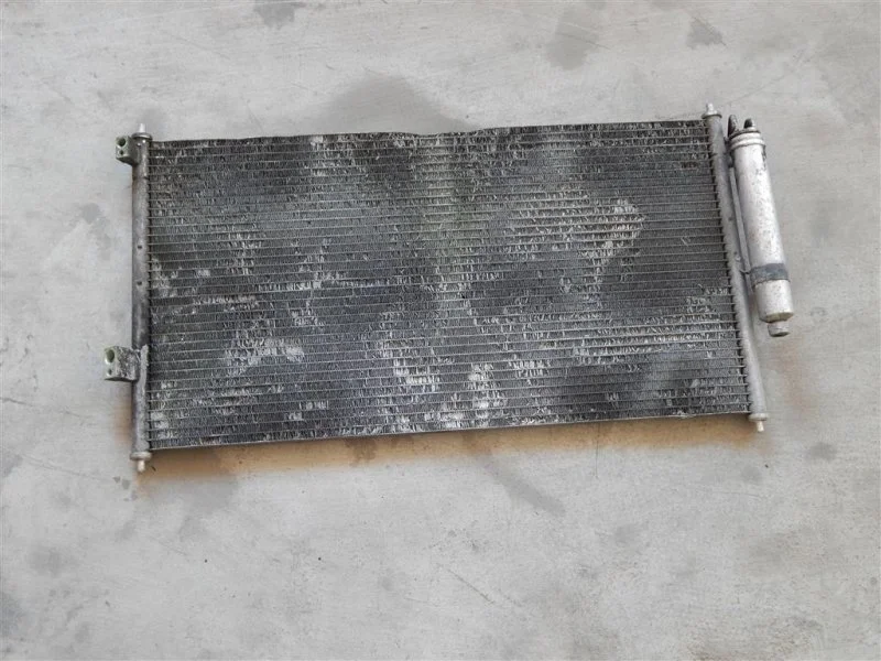 Радиатор кондиционера Nissan X-Trail (T30) 2001-2006 2003 92100EB00A
