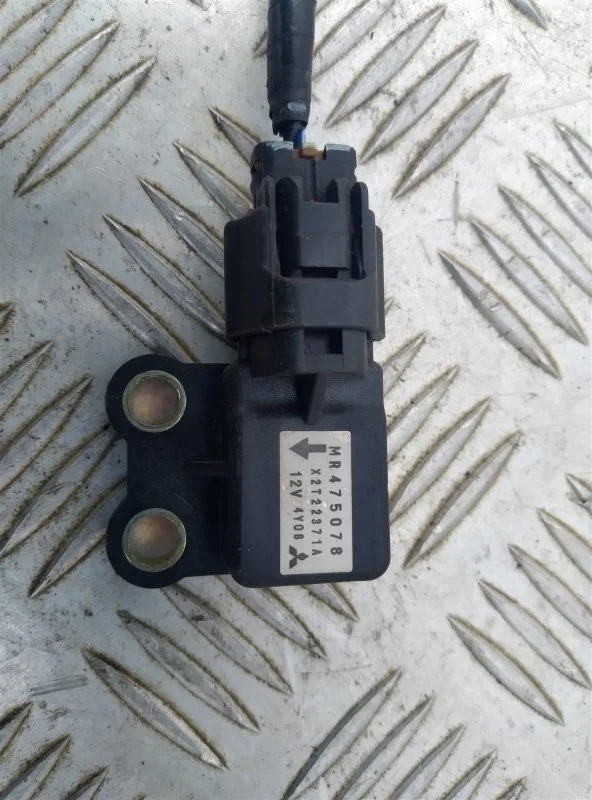Датчик удара Mitsubishi L200 (1996-2006) 2005 MR475078 2.5 D 4D56
