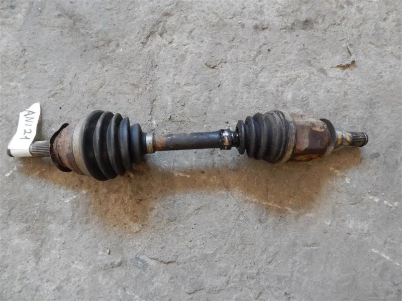 Полуось передняя правая (приводной вал, ШРУС) Nissan Navara (D40) 2004-2015 2012 39100EB300 2.5 D YD25DDTI