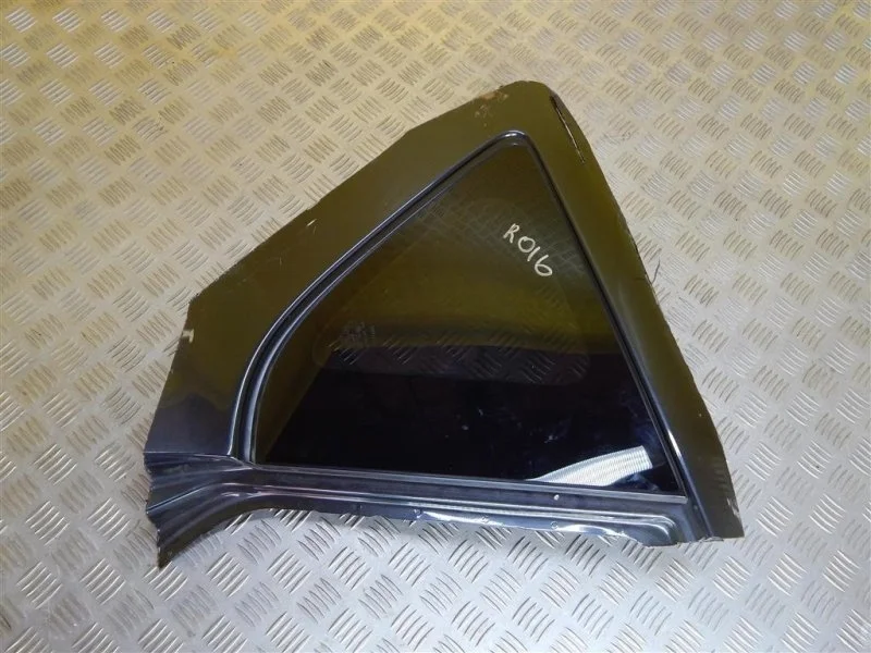 Стекло кузовное боковое правое Toyota Rav 4 (XA30) (2005-2014) 2009 6271042270 2.2 D 2ADFHV