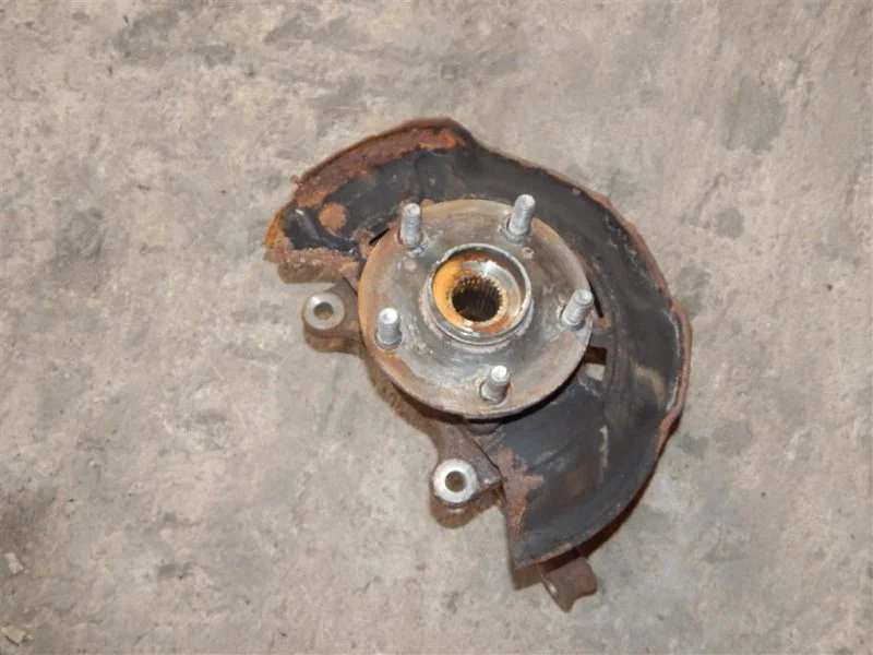 Кулак поворотный правый Toyota Rav 4 (CA40) (2012-2019) 2014 4321142081 2.0 D 1ADFTV