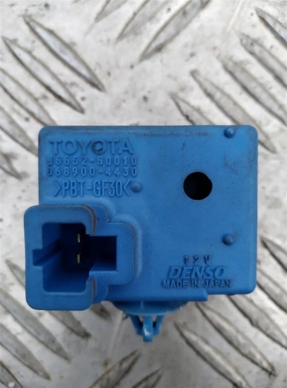 Блок электронный Lexus LX 570 (2007-2022) 2008 8665250010 5.7 I 3URFE