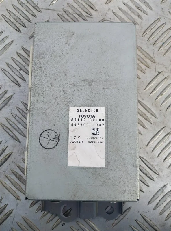 Блок электронный Lexus LX 570 (2007-2022) 2008 8611230100 5.7 I 3URFE