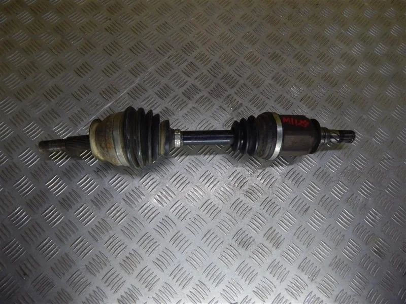 Полуось передняя правая (приводной вал, ШРУС) Nissan Navara (D40) 2004-2015 2010 39100EB300 2.5 D YD25DDTI