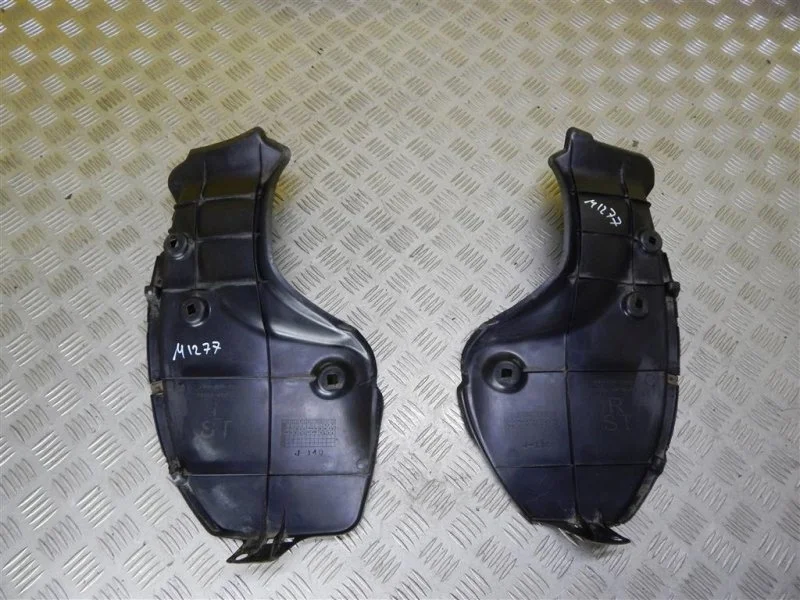 Пыльник Toyota Rav 4 (XA30) (2005-2014) 2008 5259242070 2.2 D 2ADFTV