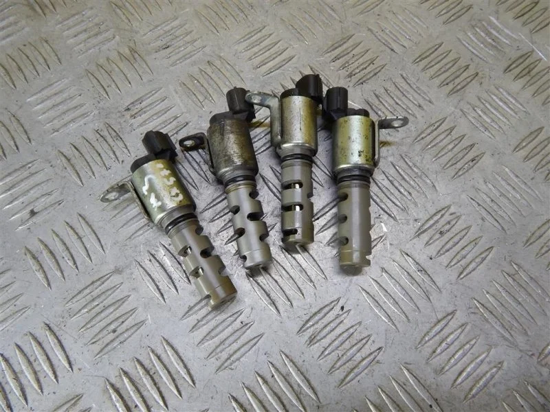 Клапан фазорегулятора Lexus LX 570 (2007-2022) 2009 1533031020 5.7 I 3URFE