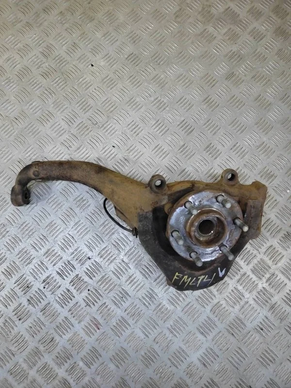 Кулак поворотный левый Nissan Navara (D40) 2004-2015 2007 40015EB000 2.5 D YD25DDTI