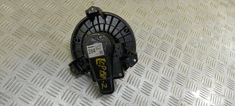 Моторчик печки Toyota Land Cruiser Prado 150 (2009-2023) 2018 8710360400 2.8 D 1GDFTV
