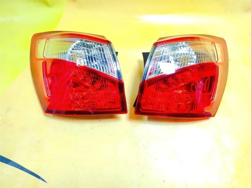 Фонарь задний левый Nissan Qashqai (J10) 2006-2013 2010 26555BR00B
