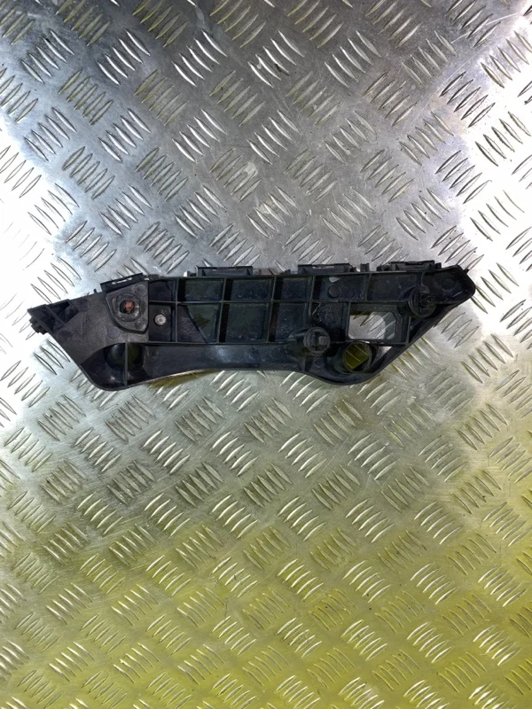 Кронштейн переднего бампера Toyota Rav 4 (CA40) (2012-2019) 2015 5253642050 2.0 D 1ADFTV