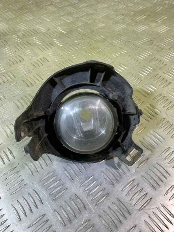 Фара противотуманная левая Nissan Pathfinder (R51M) 2004-2013 2007 26155EB500 ВНЕДОРОЖНИК 2.5 D YD25DDTI