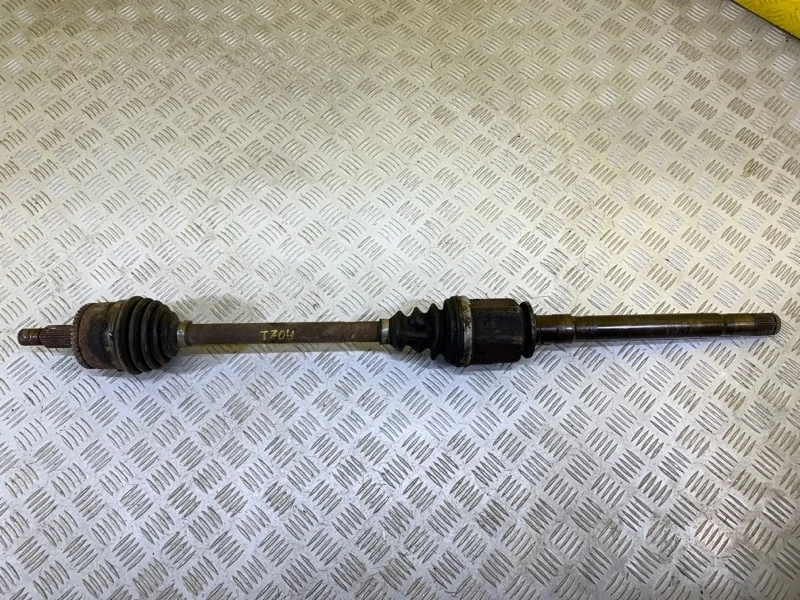 Полуось передняя правая (приводной вал, ШРУС) Nissan Navara (D40) 2004-2015 2012 39100EB300 2.5 D YD25DDTI