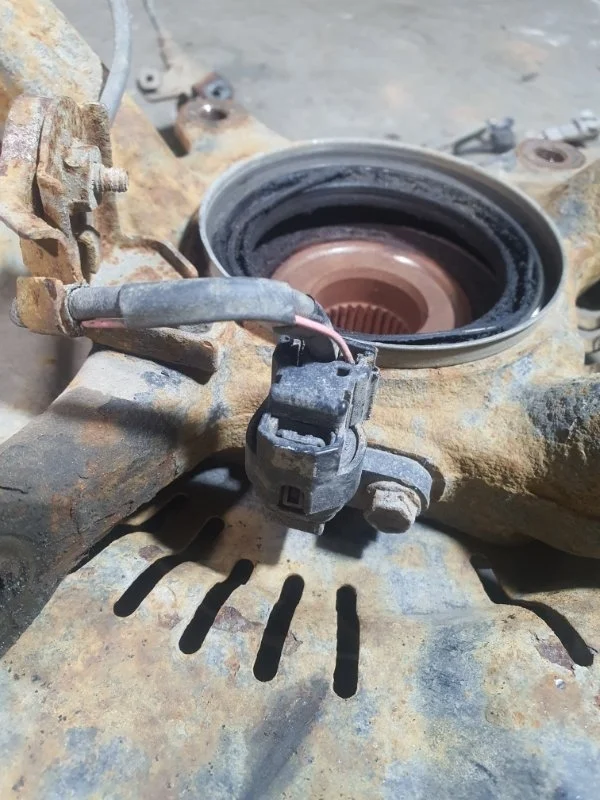 Датчик ABS передний правый Toyota Land Cruiser Prado 150 (2009-2023) 2010 8954260050 4.0 I 1GRFE