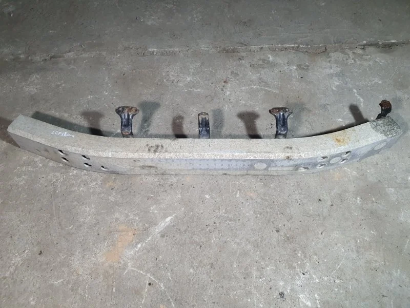 Усилитель бампера переднего Toyota Land Cruiser Prado 150 (2009-2023) 2010 5202160160 4.0 I 1GRFE