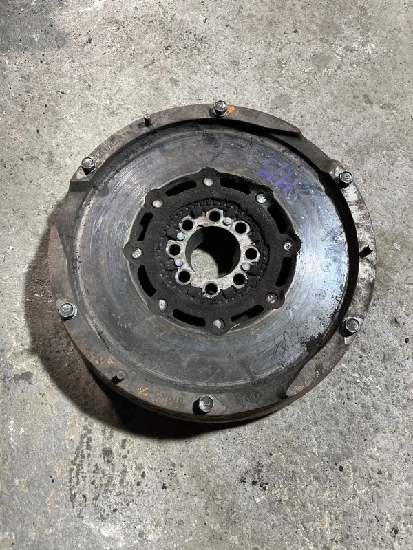 Маховик Toyota Rav 4 (XA30) (2005-2014) 2006 134500R010 2.2 D 2ADFTV