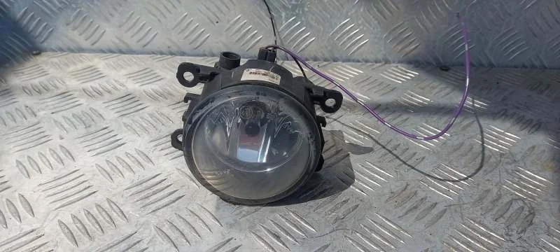 Фара противотуманная правая Nissan Pathfinder (R51M) 2004-2013 2006 26150EB500 ВНЕДОРОЖНИК 2.5 D YD25DDTI