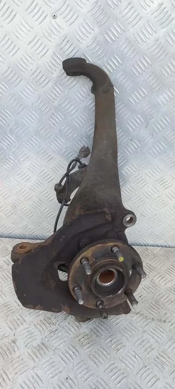 Кулак поворотный левый Nissan Pathfinder (R51M) 2004-2013 2006 40015EB000 ВНЕДОРОЖНИК 2.5 D YD25DDTI