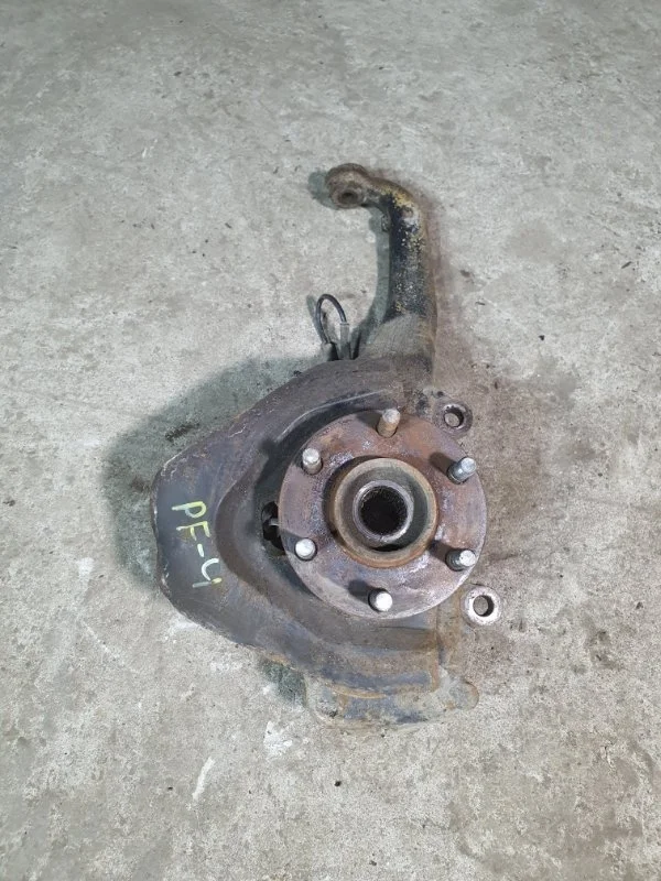 Кулак поворотный левый Nissan Pathfinder (R51M) 2004-2013 2005 40015EB000 ВНЕДОРОЖНИК 2.5 D YD25DDTI