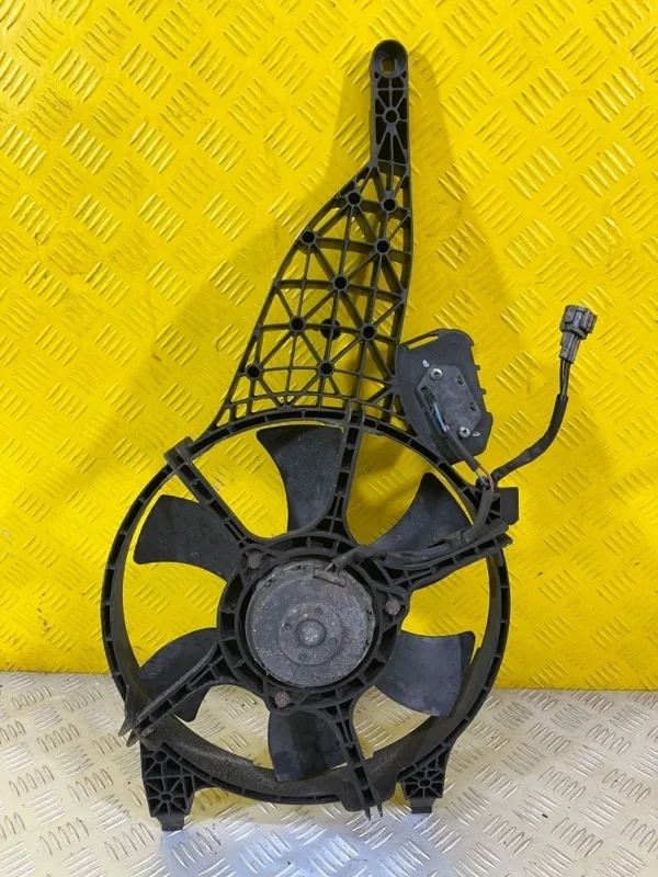 Вентилятор радиатора Nissan Pathfinder (R51M) 2004-2013 2007 92120EB400 ВНЕДОРОЖНИК 2.5 D YD25