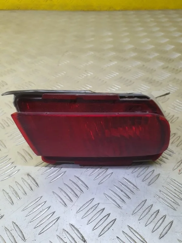 Фонарь противотуманный правый Toyota Land Cruiser Prado 150 (2009-2023) 2012 8158160240 2.7 I 2TRFE