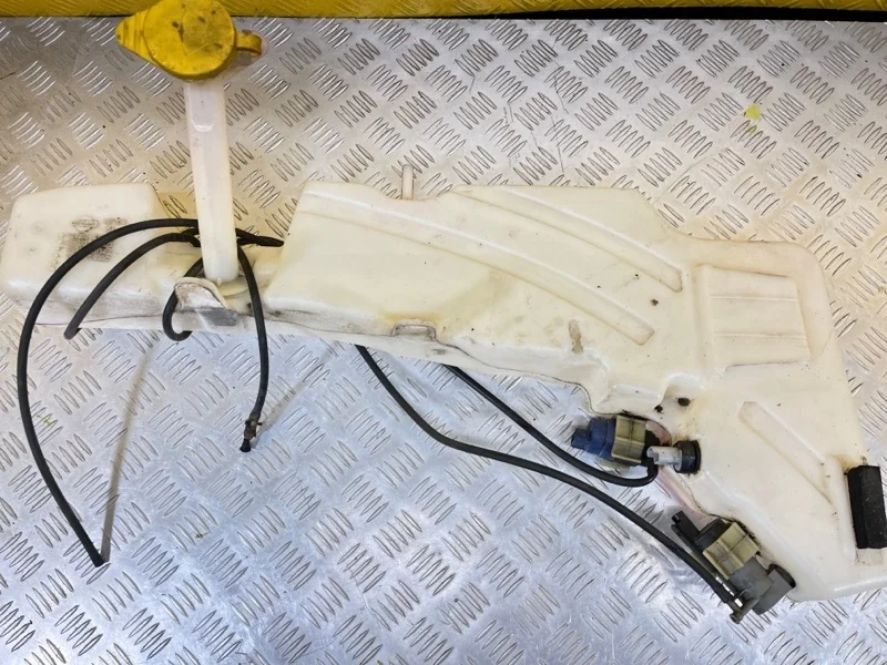 Бачок омывателя Nissan Navara (D40) 2004-2015 2007 28910EB500 ПИКАП 2.5 D YD25DDTI