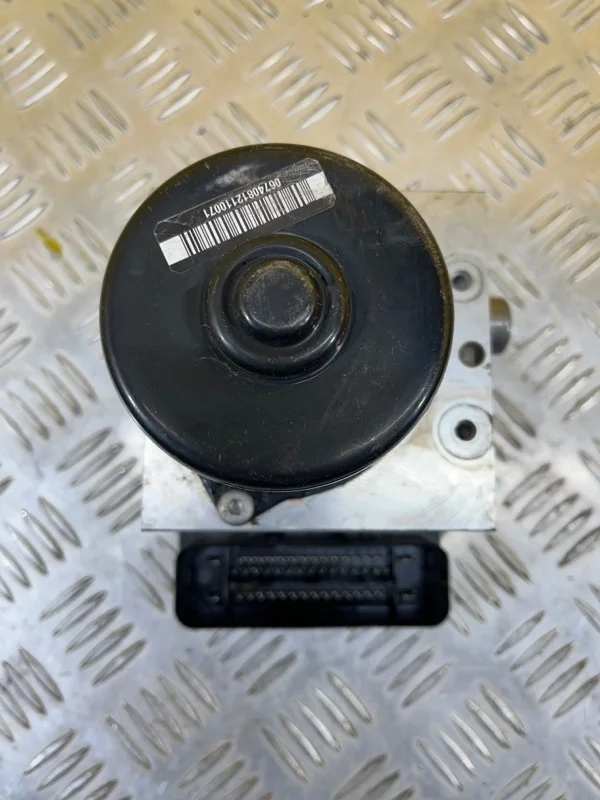 Блок ABS Nissan Navara (D40) 2004-2015 2007 47660EB33A ПИКАП 2.5 D YD25DDTI