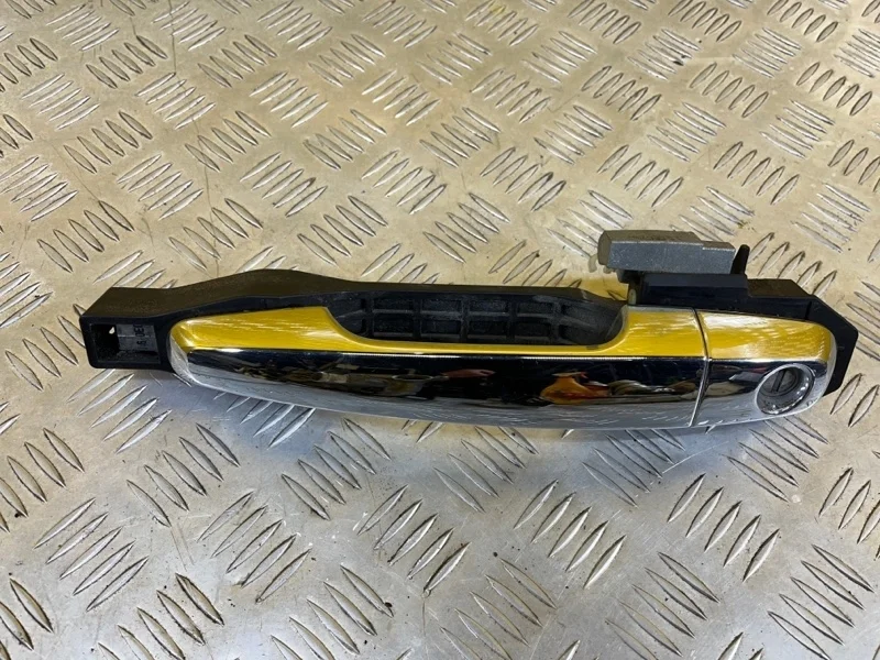 Ручка двери наружная передняя левая Mitsubishi L200 (2006-2015) 2006 5716A032 ПИКАП 2.5 D 4D56