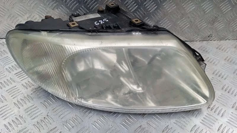 Фара правая Chrysler Grand Voyager Iv (2001-2007) 2003 04857702AB 2.5 D ENJ