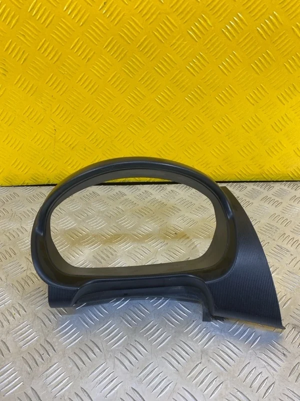 Кожух панели приборов Mitsubishi L200 (2006-2015) 2007 MN179815 ПИКАП 2.5 D 4D56