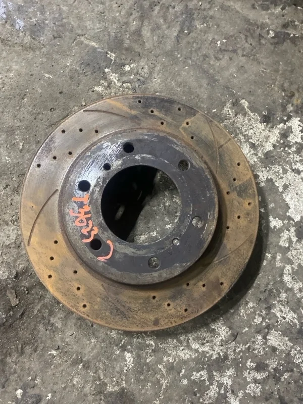 Диск тормозной передний Mitsubishi L200 (2006-2015) 2006 MN102276 ПИКАП 2.5 D 4D56