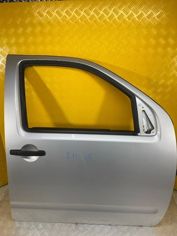 Дверь передняя правая Nissan Navara (D40) 2004-2015 2013 80100EB330 ПИКАП 2.5 D YD25DDTI