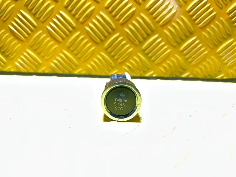 Кнопка запуска двигателя Toyota Land Cruiser Prado 150 (2009-2023) 2012 8961142012 ВНЕДОРОЖНИК 3.0 D 1KDFTV
