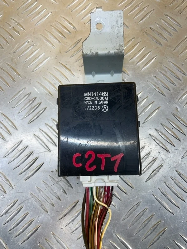 Блок управления стеклоподъемниками Mitsubishi L200 (2006-2015) 2012 MN141469 2.5 D 4D56