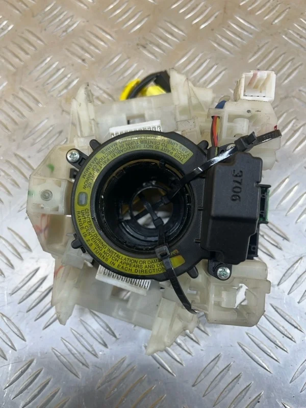 Датчик угла поворота руля Mitsubishi L200 (2006-2015) 2006 EP17005XC1 ПИКАП 2.5 D 4D56