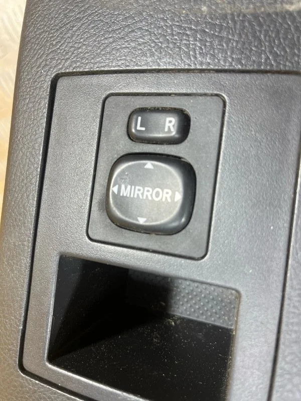 Джойстик регулировки зеркал Toyota Rav 4 (Xa30) (2005-2014) 2006 8487028020 2.0 I 1AZFE