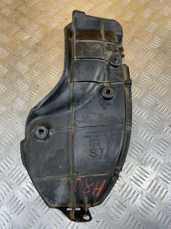 Защита арок задняя правая (подкрылок) Toyota Rav 4 (XA30) (2005-2014) 2006 5259142070 2.0 I 1AZFE