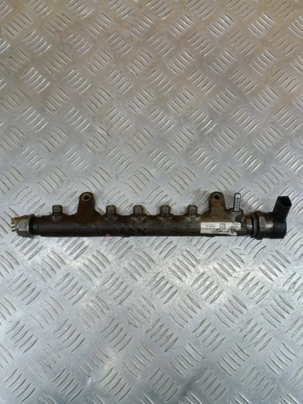 Топливная рампа Volkswagen Amarok (2010-2016) 2010 03L130089K ПИКАП 2.0 D CDBA