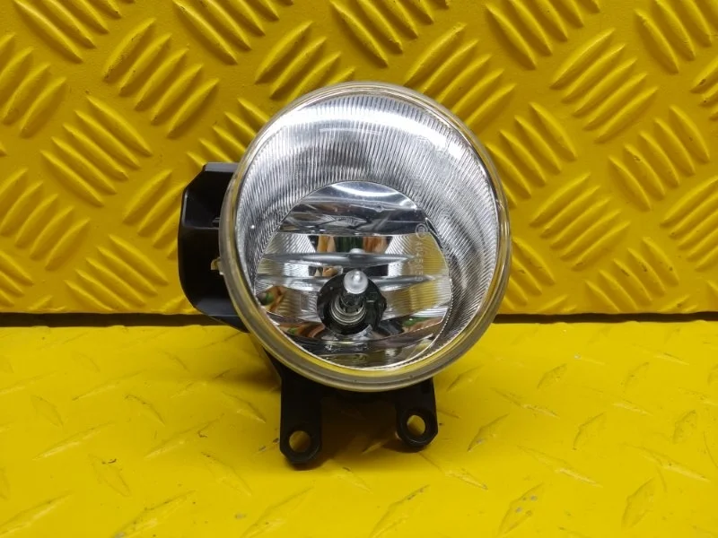 Фара противотуманная левая Toyota Rav 4 (Xa50) (2018-Н.в.) 2019 8122047010 2.5 I A25AFXS