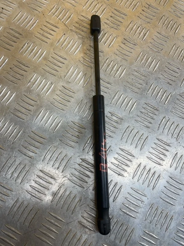 Амортизатор капота Infiniti FX 30D ( 2002-2013) 2012 654701CA0A 3.0 D V9X