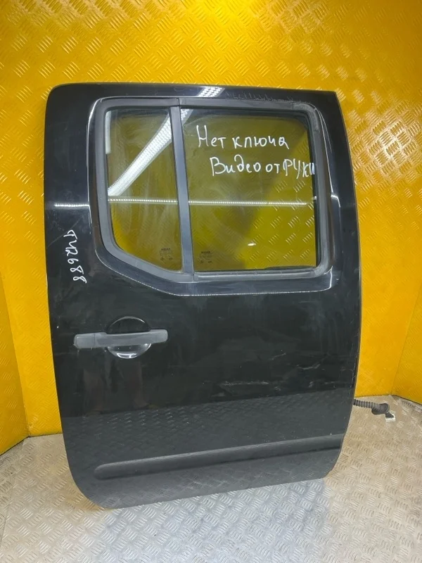 Дверь задняя правая Nissan Navara (D40) 2004-2015 2007 82100EB332 2.5 D YD25DDTI