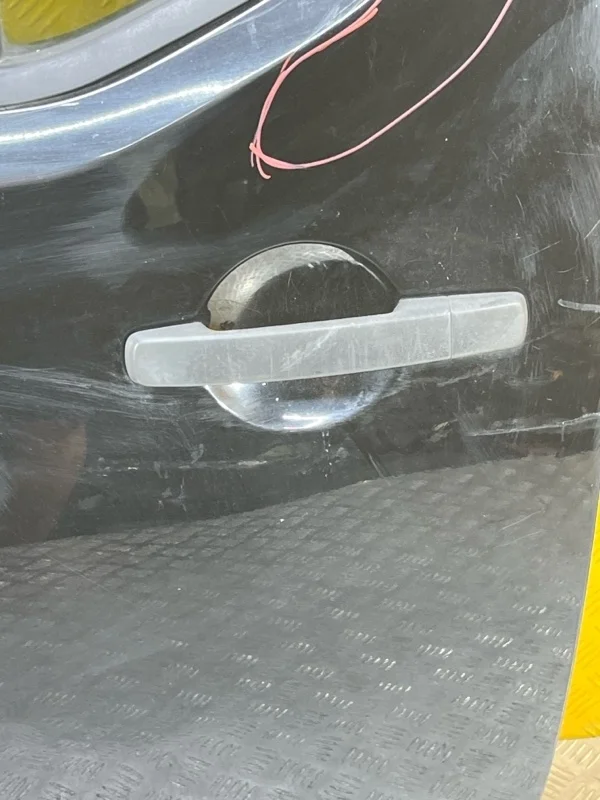 Ручка двери наружная задняя левая Nissan Navara (D40) 2004-2015 2007 80640EB100 2.5 D YD25DDTI