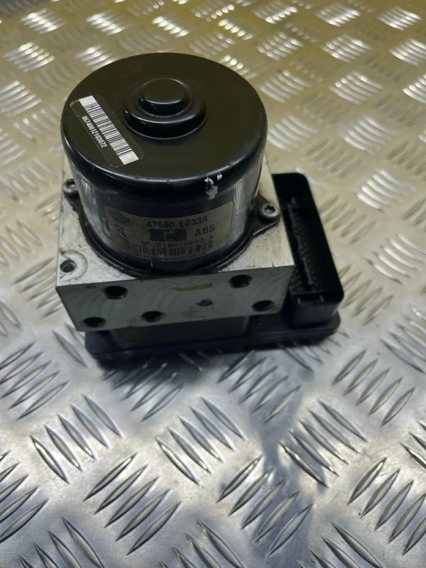 Блок ABS Nissan Navara (D40) 2004-2015 2007 47660EB33A 2.5 D YD25DDTI