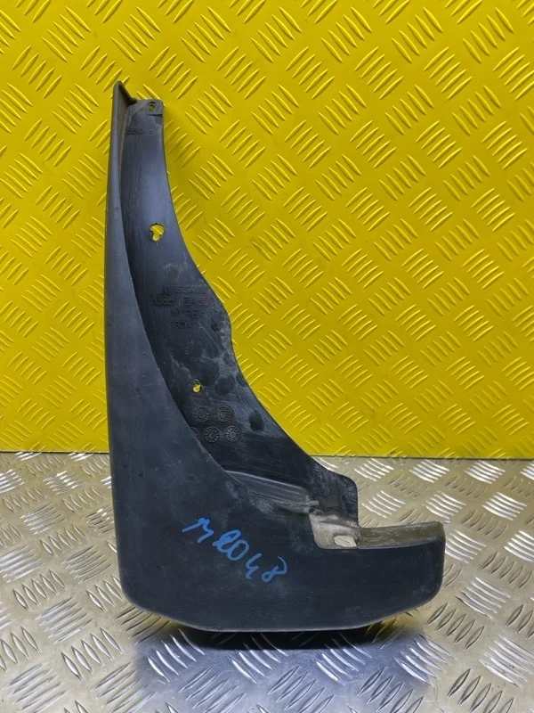 Брызговик передний левый Nissan Pathfinder (R51M) 2004-2013 2007 63851EA500 ВНЕДОРОЖНИК 2.5 D YD25DDTI